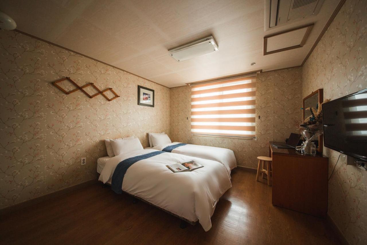 Jungmun Resort Jeju Seogwipo Exterior photo